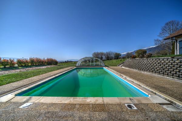 Dpt Ain (01), à vendre ECHENEVEX maison P5 de 324,04 m² - Terrain de 10 000,00 m² - Plain pied