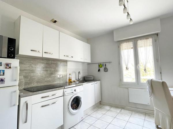 À  8 minutes du centre de Nantes – Appartement T3 avec vue sur Loire (6 960 € de rapport/an)