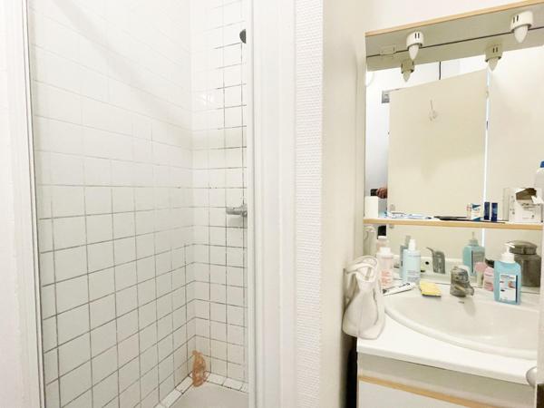 À  8 minutes du centre de Nantes – Appartement T3 avec vue sur Loire (6 960 € de rapport/an)