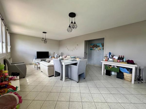 Vente                                                      Maison
                        
                     7 pièces                      151 m2                     à Bornel