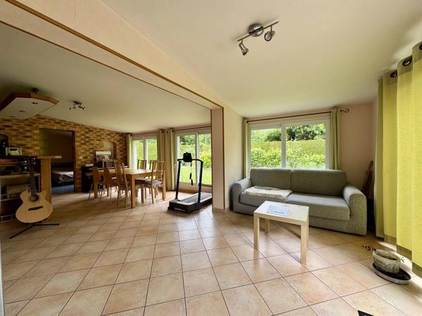 Vente                                                      Maison
                        
                     7 pièces                      151 m2                     à Bornel