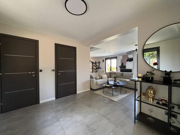 Maison 12 pièces - 250 m²