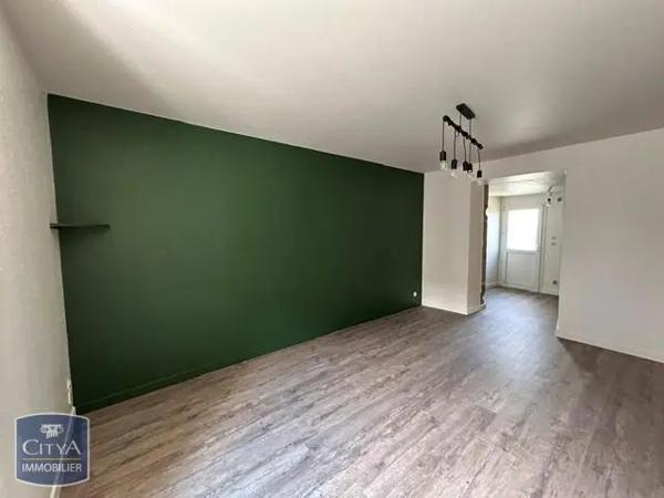 Appartement à louer 2 pièces 43.17m² Guéret (23000)