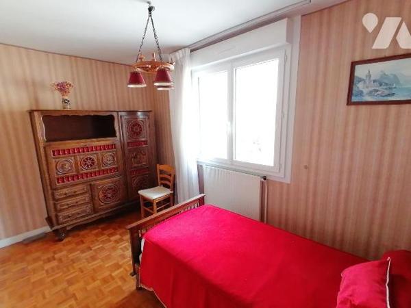 NOUVEAUTÉ TRENTE CINQ NOTAIRES - À DÉCOUVRIR SANS TARDER ! Idéalement située à proximité du cen...