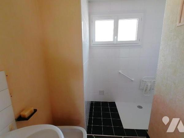 NOUVEAUTÉ TRENTE CINQ NOTAIRES - À DÉCOUVRIR SANS TARDER ! Idéalement située à proximité du cen...