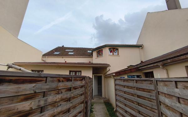 Immeuble à vendre    14 pièces • 363 m2 Champigny-sur-Marne