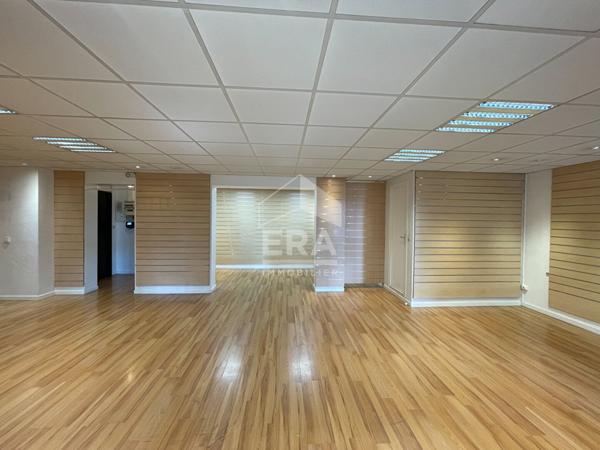 Local commercial Annecy Avenue de Genève - 94 m2