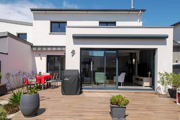 LIFFRÉ - MAISON de 144m² habitables, 333m² de parcelle, 6 pièces, 4 chambres dont une suite parentale au rez-de-chaussée