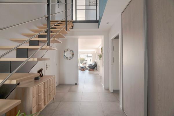 LIFFRÉ - MAISON de 144m² habitables, 333m² de parcelle, 6 pièces, 4 chambres dont une suite parentale au rez-de-chaussée
