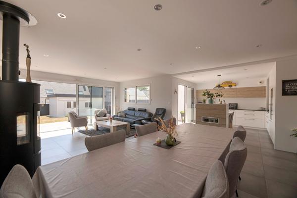 LIFFRÉ - MAISON de 144m² habitables, 333m² de parcelle, 6 pièces, 4 chambres dont une suite parentale au rez-de-chaussée