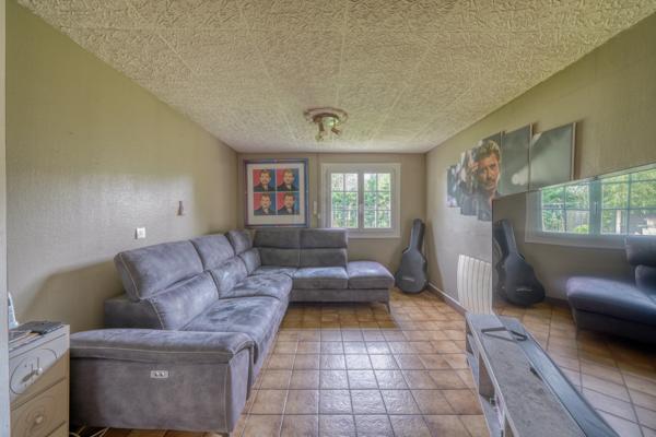 Izon (33450) Maison 5 pièces en R+1 de 136m2 habitables sur parcelle de 436m2