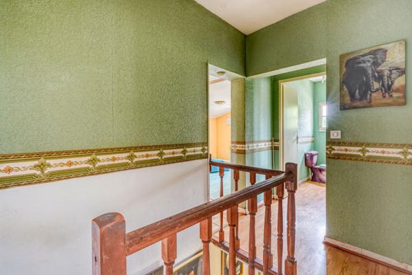 Izon (33450) Maison 5 pièces en R+1 de 136m2 habitables sur parcelle de 436m2