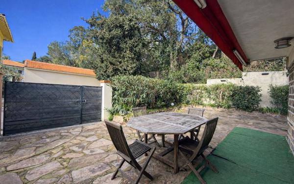 Appartement à vendre    4 pièces • 49,89 m2 Saint-Raphaël