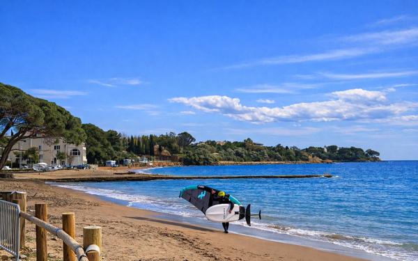 Appartement à vendre    4 pièces • 49,89 m2 Saint-Raphaël