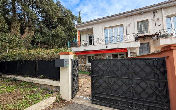 Appartement à vendre    4 pièces • 49,89 m2 Saint-Raphaël