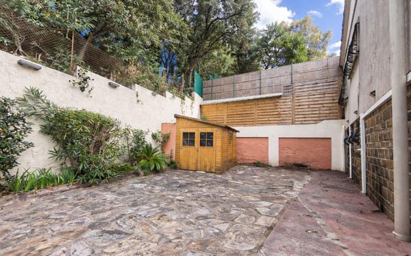 Appartement à vendre    4 pièces • 49,89 m2 Saint-Raphaël