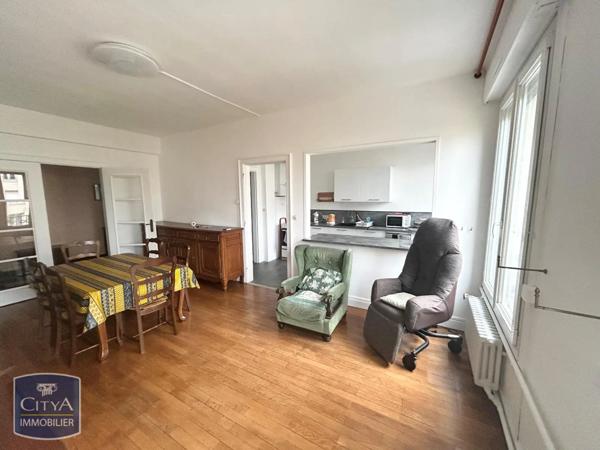 Appartement à louer 3 pièces 93m²