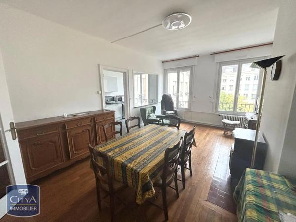 Appartement à louer 3 pièces 93m²