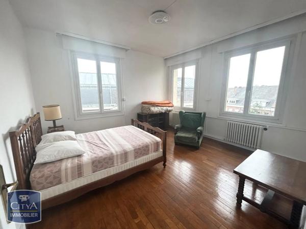 Appartement à louer 3 pièces 93m²