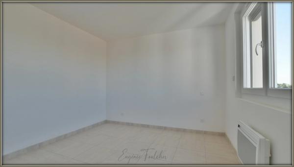 Appartement T4 rénové, clim, balcon, vue, garage et cave