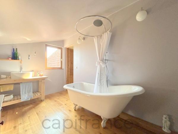 Charmante maison en pierre avec 4 chambres, 10 minutes de Beaulieu sur Dordogne