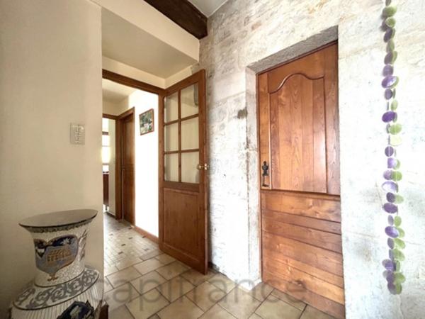 Charmante maison en pierre avec 4 chambres, 10 minutes de Beaulieu sur Dordogne