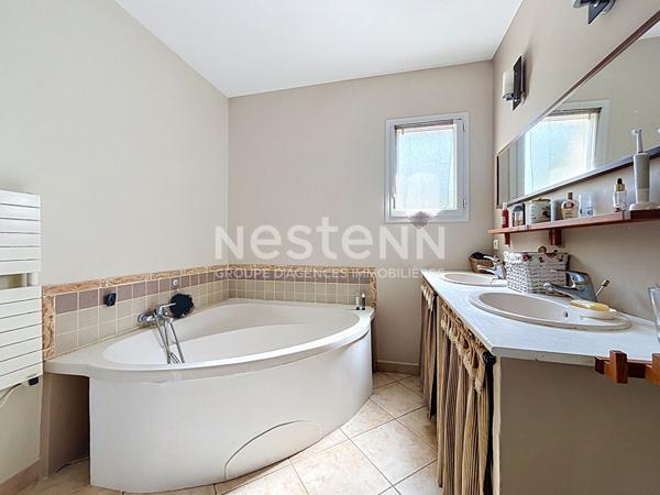 Maison 6 pièces à vendre à La Chevrolière - 130,56 m² sur terrain de 3690 m²