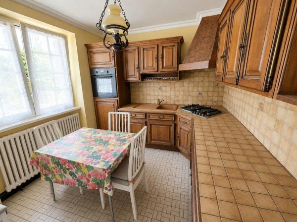 Maison Concarneau 95m² sur 289 m² e terrain  , entrée de ville commerces à pied