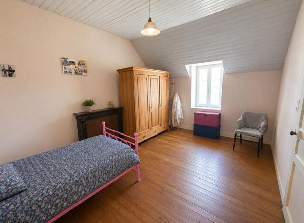 Maison Concarneau 95m² sur 289 m² e terrain  , entrée de ville commerces à pied