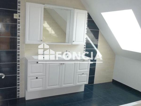 Location Maison 6 pièces 149 m² - 11 RUE DE ROME La Chapelle St Aubin 72650