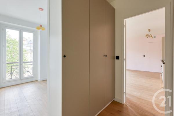 Appartement F2 Bis à vendre  3 pièces - 51 m 2   PARIS  - 75011