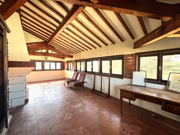 Maison 8 pièce(s) 325 m2 , L union
