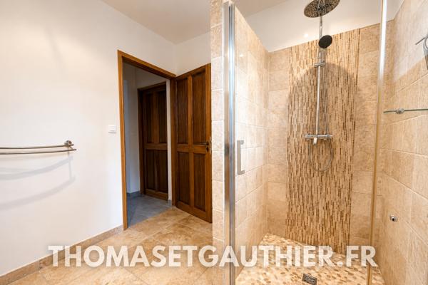 Mormoiron Maison 90 m² en bordure de ruisseau sur terrain de 458m2