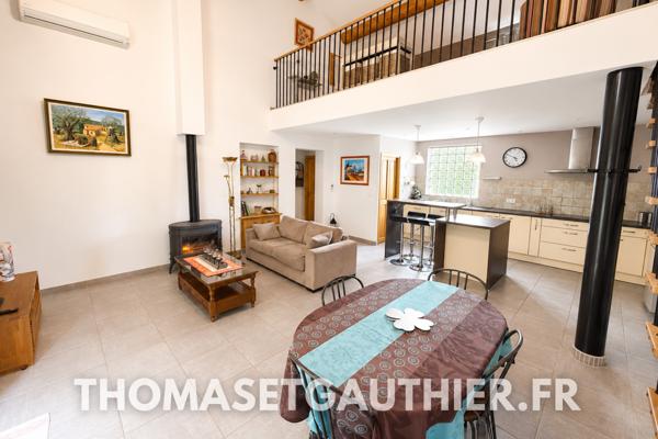 Mormoiron Maison 90 m² en bordure de ruisseau sur terrain de 458m2