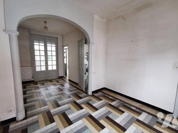 MAISON SEMI MITOYENNE