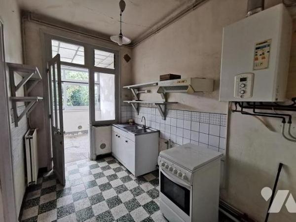 MAISON SEMI MITOYENNE