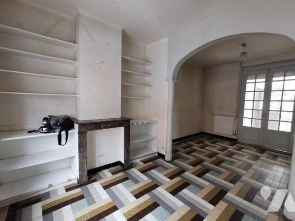 MAISON SEMI MITOYENNE