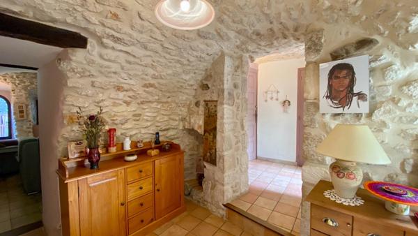 Dpt Gard (30), à vendre proche de BARJAC, aux portes de l'Ardèche, ancien Mas avec gîtes de 350 m² - Terrain de 5 000 m² avec piscine