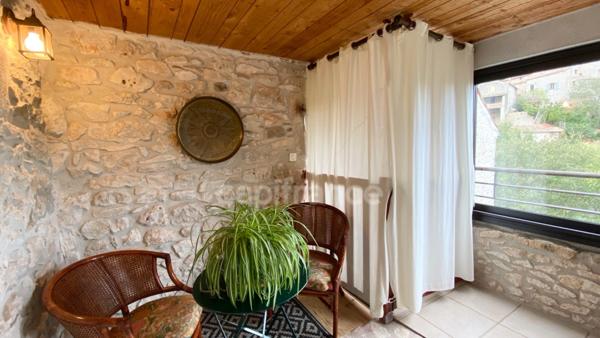 Dpt Gard (30), à vendre proche de BARJAC, aux portes de l'Ardèche, ancien Mas avec gîtes de 350 m² - Terrain de 5 000 m² avec piscine