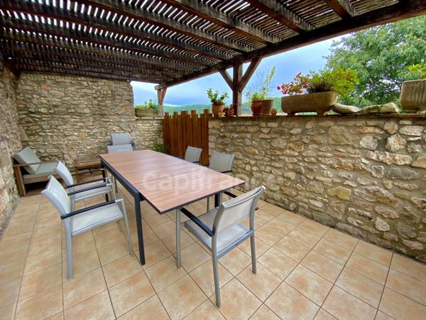 Dpt Gard (30), à vendre proche de BARJAC, aux portes de l'Ardèche, ancien Mas avec gîtes de 350 m² - Terrain de 5 000 m² avec piscine