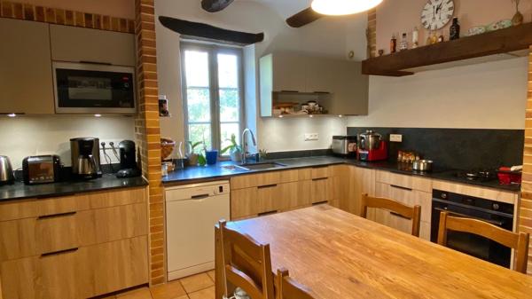 Dpt Gard (30), à vendre proche de BARJAC, aux portes de l'Ardèche, ancien Mas avec gîtes de 350 m² - Terrain de 5 000 m² avec piscine