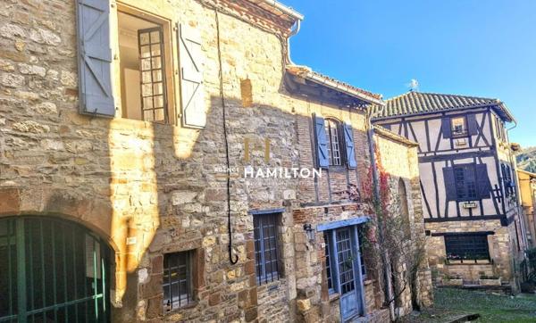 MAISON DE VILLAGE EN PIERRES Cordes sur ciel