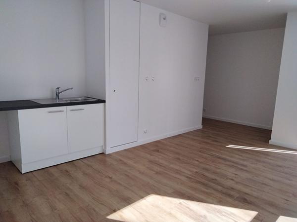 DANS RESIDENCE AVEC ASCENSEUR CENTRE VILLE APPT T2 , Vannes