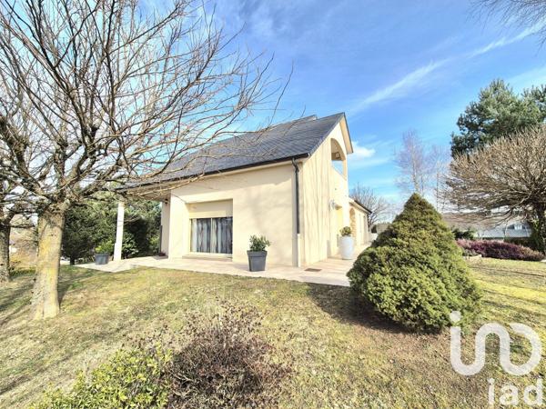 Maison traditionnelle 7 pièces de 187 m² à Égletons (19300)