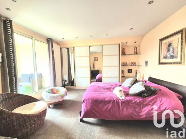 Maison traditionnelle 7 pièces de 187 m² à Égletons (19300)