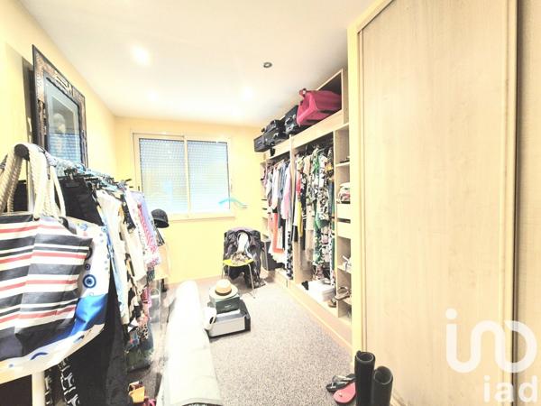 Maison traditionnelle 7 pièces de 187 m² à Égletons (19300)