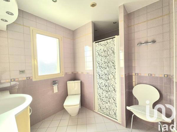 Maison traditionnelle 7 pièces de 187 m² à Égletons (19300)