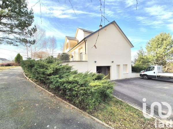 Maison traditionnelle 7 pièces de 187 m² à Égletons (19300)