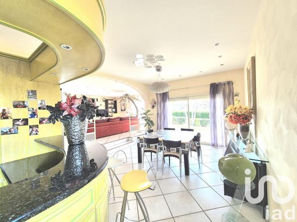 Maison traditionnelle 7 pièces de 187 m² à Égletons (19300)