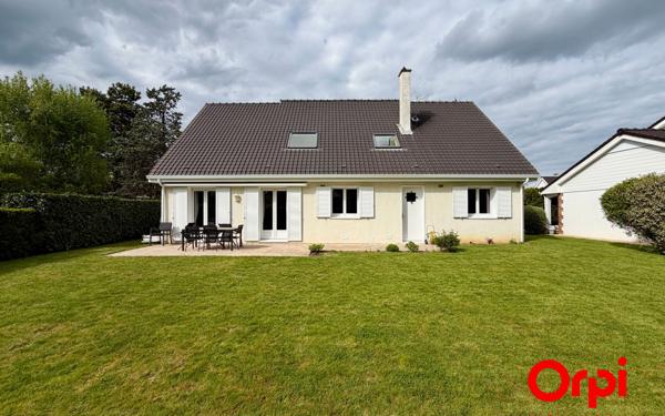 Maison à vendre    6 pièces • 169 m2 Voisins-le-Bretonneux